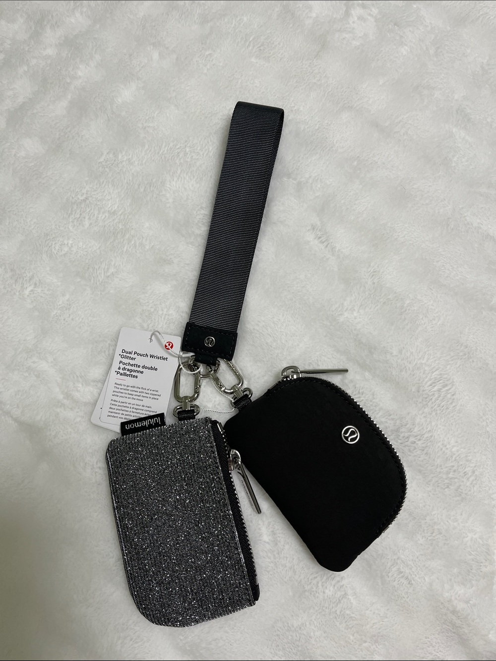 🆕 Lululemon Dual Pouch Wristlet in *Glitter- Dark Silver glitter/Graphite Grey